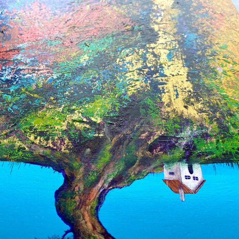 Under the red tree in the blue sky (F4)